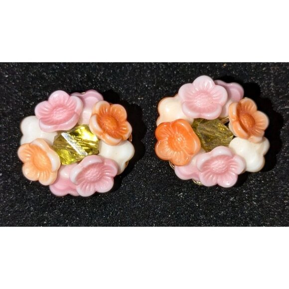 Vintage Floral Clip-On Earrings with Pink & Orange Flowers Cottage core - Picture 6 of 8